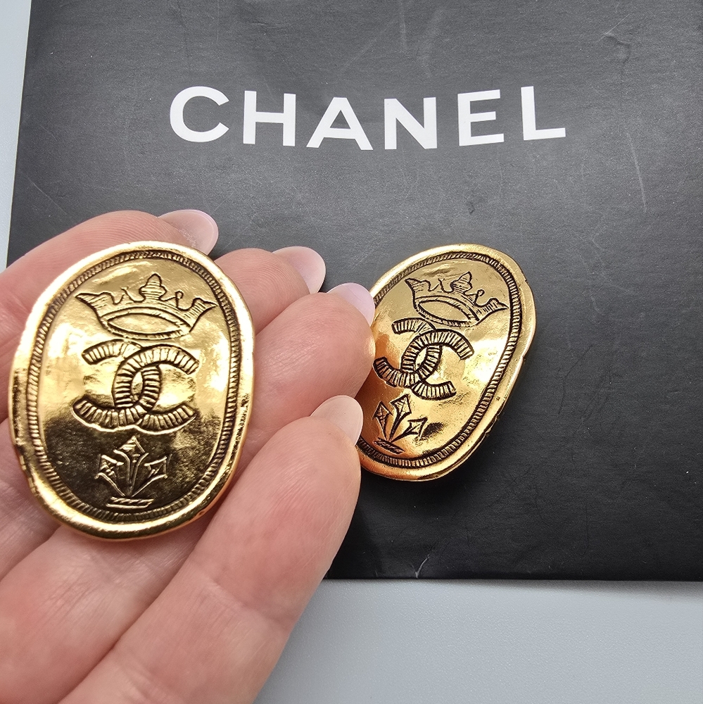 Vintage Chanel Gold Tone extra large CC Logo And Crown clip on earrings
